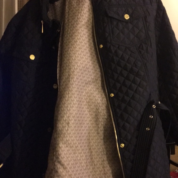 Michael Kors NEW!!! Never WORN - Picture 2 of 2